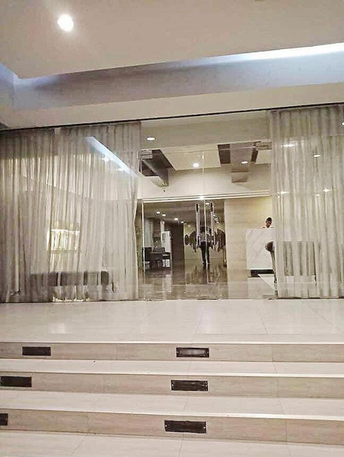 Grand Residences Studio Unit - Walking Distance To It Park 세부 외부 사진